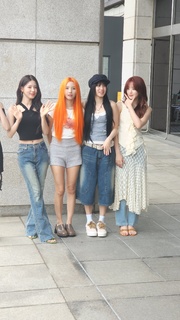 Cho Miyeon feet photo 5