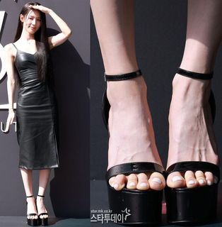 Cho Miyeon feet photo 16
