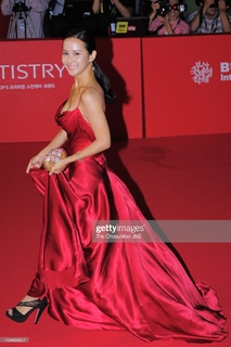 Cho Yeo-jeong feet photo thumbnail