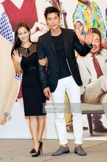 Cho Yeo-jeong feet photo thumbnail