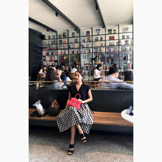 Cho Yeo-jeong feet photo thumbnail