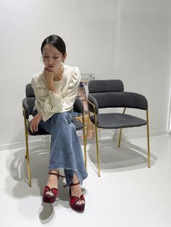 Cho Yeo-jeong feet photo thumbnail