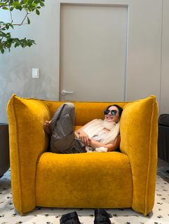 Cho Yeo-jeong feet photo 5