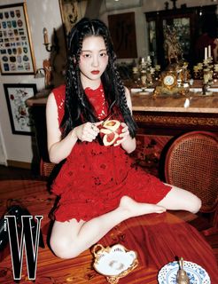 Cho Yi-hyun feet photo 7