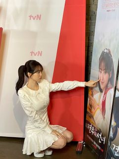 Cho Yi-hyun feet photo 2