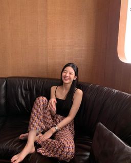 Choi Ji-su feet photo 17