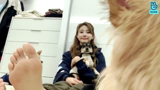 Chou Tzu-Yu feet photo thumbnail