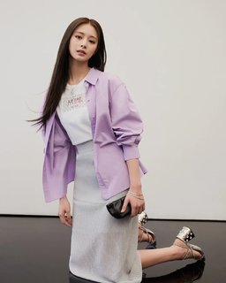 Chou Tzu-Yu feet photo thumbnail