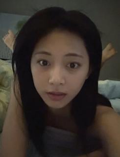 Chou Tzu-Yu feet photo thumbnail
