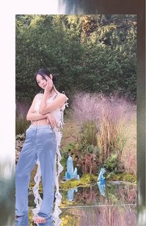 Chou Tzu-Yu feet photo thumbnail