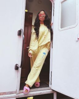 Chrisette Michele feet photo 5
