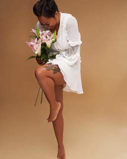Chrisette Michele feet photo 9