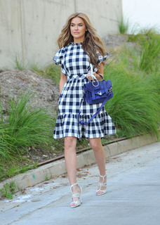 Chrishell Stause feet photo thumbnail