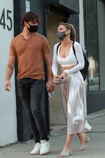 Chrishell Stause feet photo thumbnail