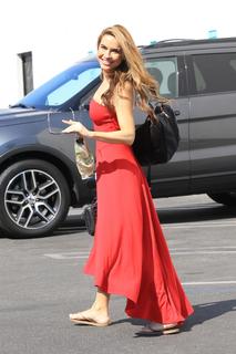 Chrishell Stause feet photo thumbnail