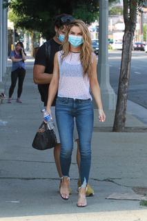 Chrishell Stause feet photo thumbnail