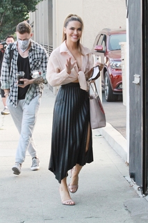 Chrishell Stause feet photo thumbnail