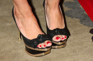 Chrishell Stause feet photo thumbnail