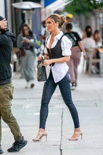 Chrishell Stause feet photo thumbnail