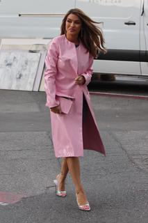 Chrishell Stause feet photo thumbnail