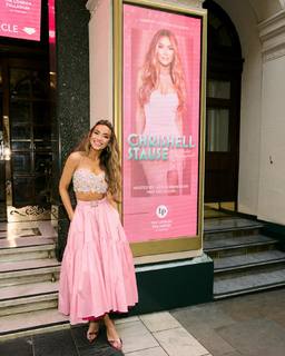 Chrishell Stause feet photo thumbnail