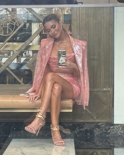 Chrishell Stause feet photo thumbnail