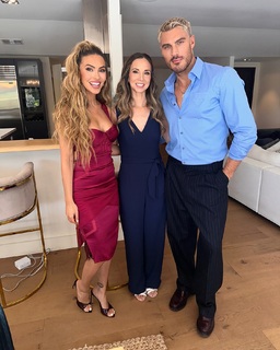 Chrishell Stause feet photo thumbnail