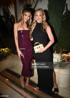 Chrishell Stause feet photo thumbnail