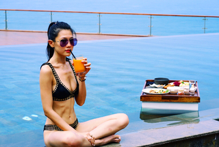 Chrissie Chow feet photo 16