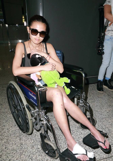 Chrissie Chow feet photo 3