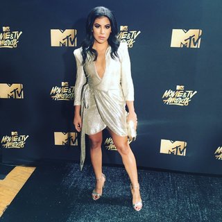 Chrissie Fit feet photo 10