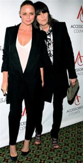 Chrissie Hynde feet photo 2