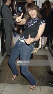 Chrissie Hynde feet photo 14