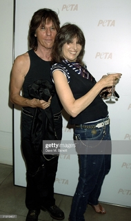 Chrissie Hynde feet photo 11