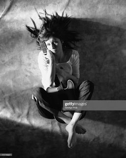 Chrissie Hynde feet photo 1