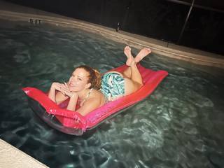 Chrissie Mayr feet photo 15