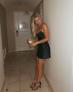 Chrissy Blair feet photo 8