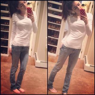 Chrissy Costanza feet photo thumbnail