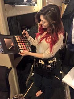 Chrissy Costanza feet photo thumbnail
