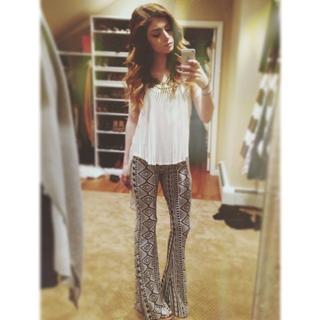 Chrissy Costanza feet photo thumbnail