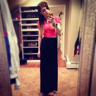 Chrissy Costanza feet photo thumbnail