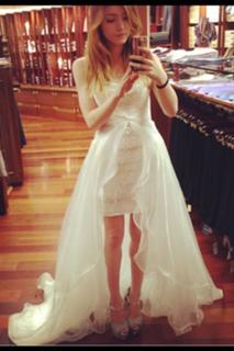 Chrissy Costanza feet photo thumbnail