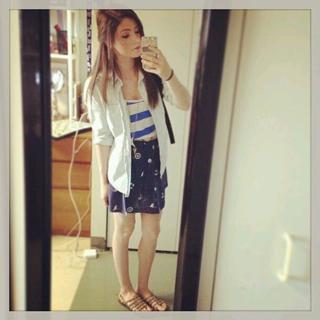 Chrissy Costanza feet photo thumbnail