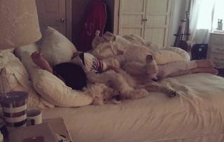 Chrissy Costanza feet photo thumbnail