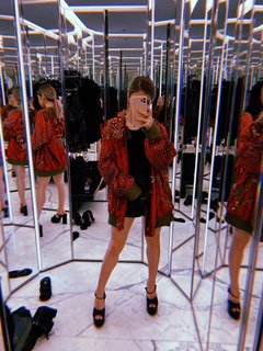 Chrissy Costanza feet photo thumbnail