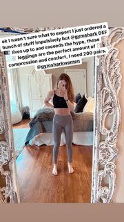 Chrissy Costanza feet photo thumbnail