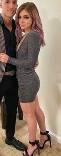 Chrissy Costanza feet photo thumbnail