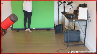 Chrissy Costanza feet photo thumbnail