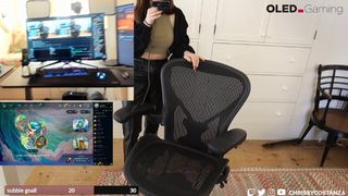 Chrissy Costanza feet photo thumbnail