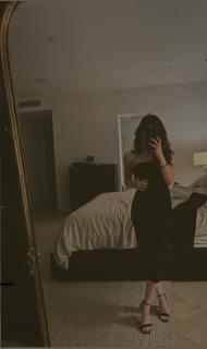 Chrissy Costanza feet photo thumbnail